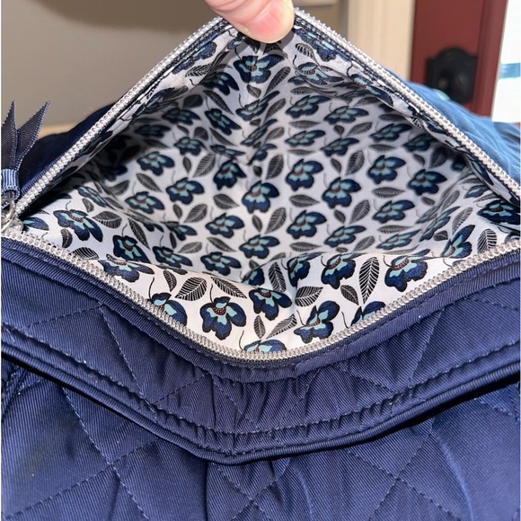 Vera Bradley Classic Navy Small Zippered Tote in Performance Twill - Picture 7 of 9